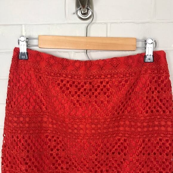 NWT Banana Republic Red Lace Skirt Size 0 - Picture 2 of 7